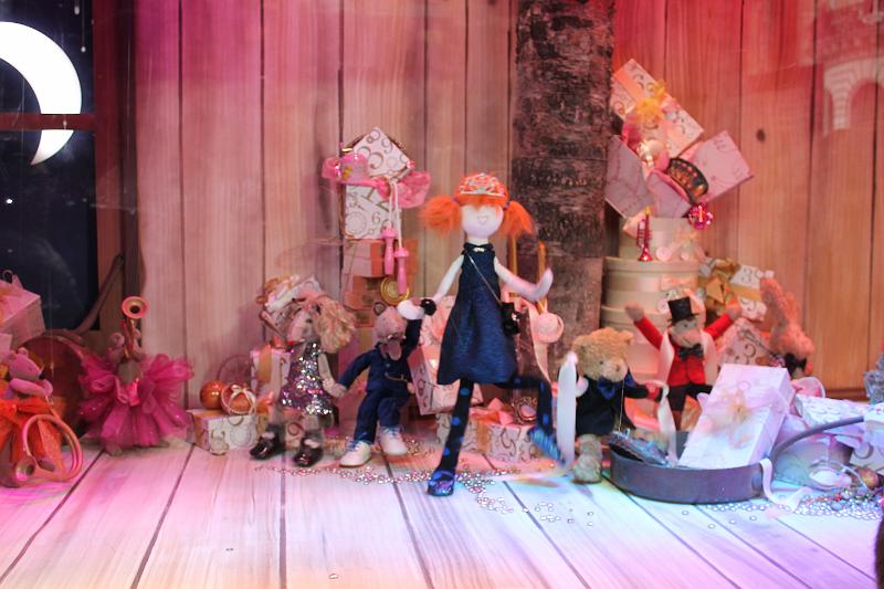 2013-12-30 Les vitrines de Noel 023.JPG